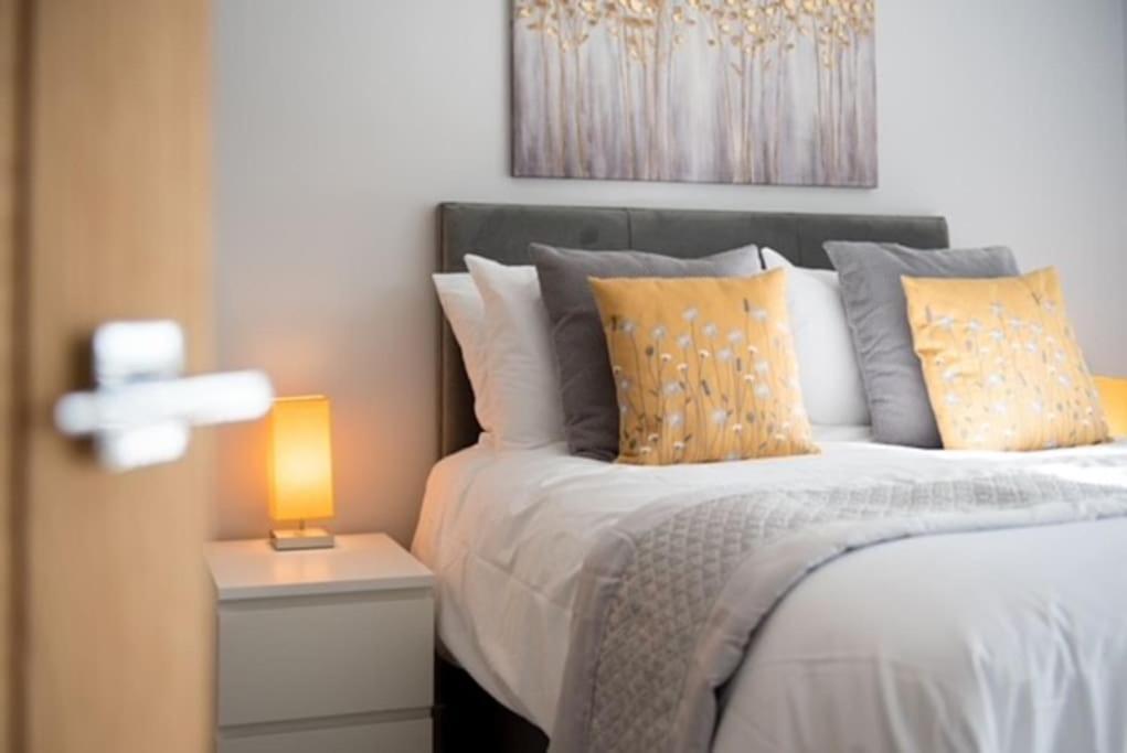 Beautiful, Spacious 1 Bed Flat Brentwood Luaran gambar