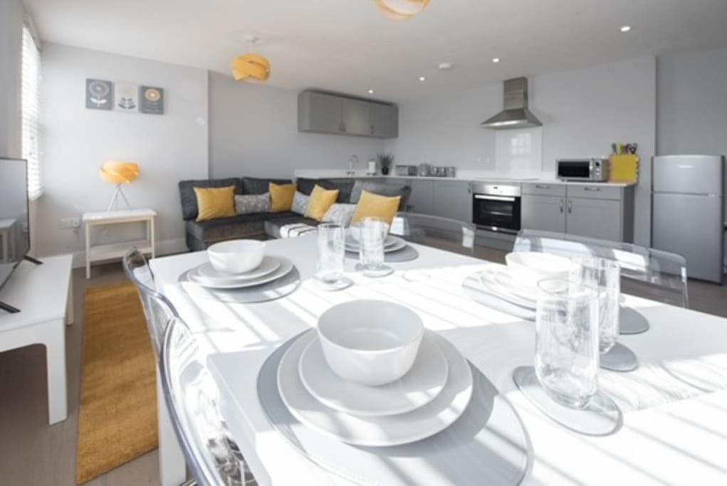 Beautiful, Spacious 1 Bed Flat Brentwood Luaran gambar