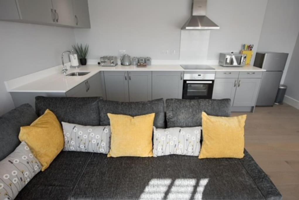 Beautiful, Spacious 1 Bed Flat Brentwood Luaran gambar